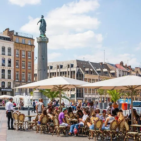 Appartement Spacious W Private Parking In Old