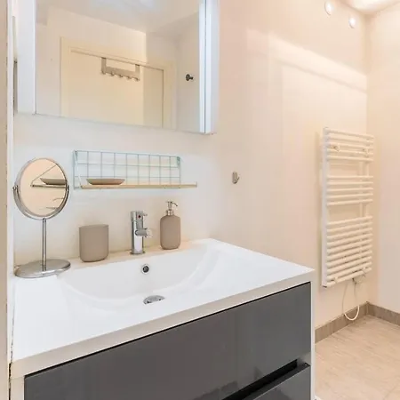Spacious W Private Parking In Old Lille
