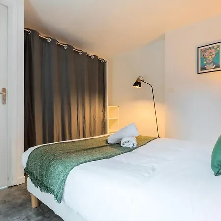 Spacious W Private Parking In Old *