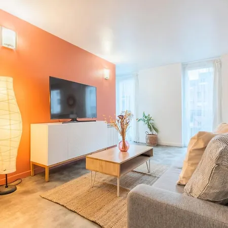 Spacious W Private Parking In Old *